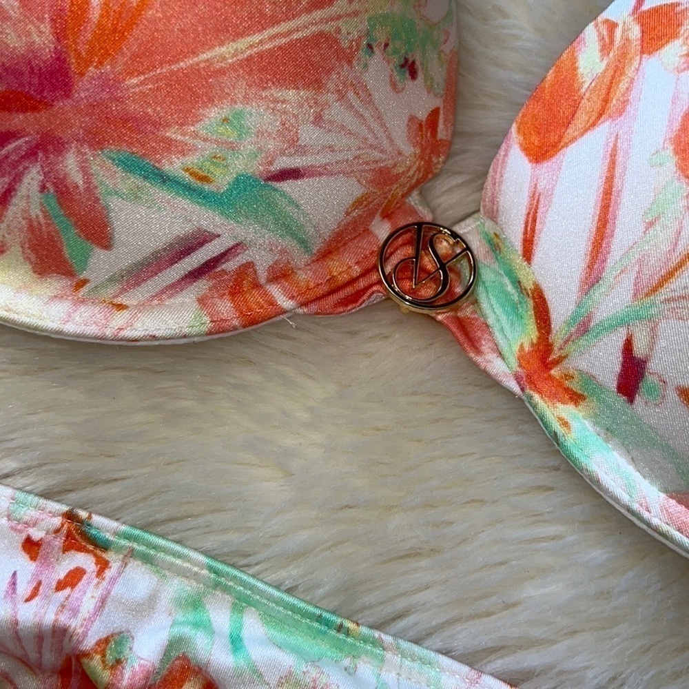 Victoria’s Secret Floral Bombshell Bikini Set - Picture 2 of 6